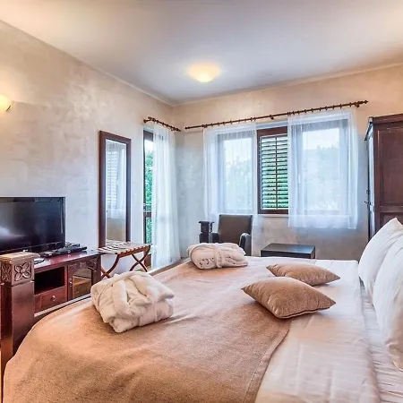فيلة Hideaway Antiq دوبروفينك