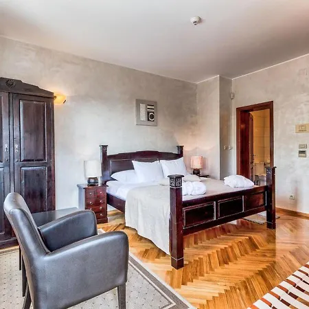 Hideaway Antiq Villa *